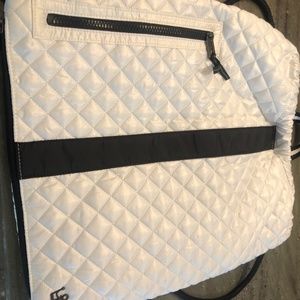 Oliver Thomas White Travel Bag/Pickle Bag